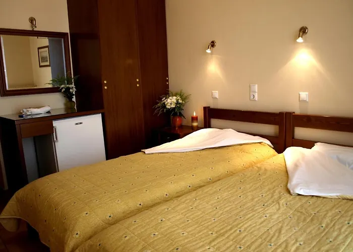 Helen's Hotel Míloi